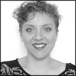 TRADUCTORA CLAUDIA NAPOLI